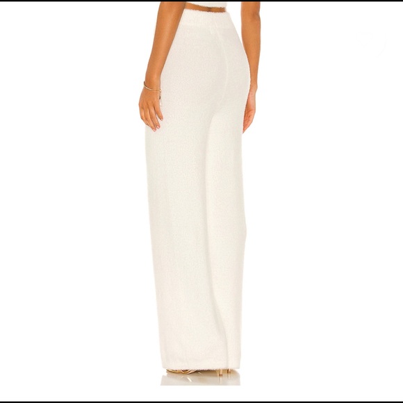 ❌SOLD❌ Charlett Cozy Pant in White
Amanda Uprichard S - Picture 2 of 7